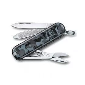   Victorinox Classic Navy Camouflage Ollós Zsebkés, Svájci Bicska  (0.6223.942B1)