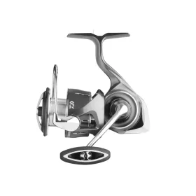 Daiwa 24 Luvias LT 3000D pergető orsó (10214-301)
