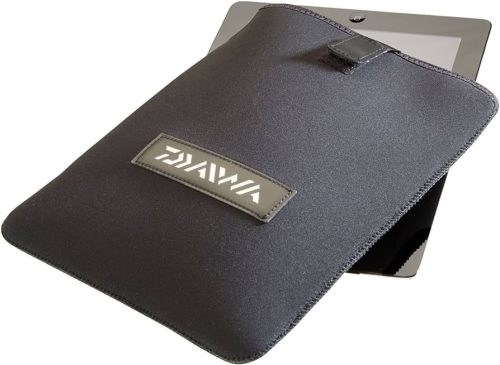 Daiwa Black Premium Tablet Case Tok 25x20,5cm (15809-002)
