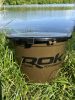 Rok Fishing Performance - Round Bucket Green Brown  18l vödör + fedél  (ROK030290-030092)